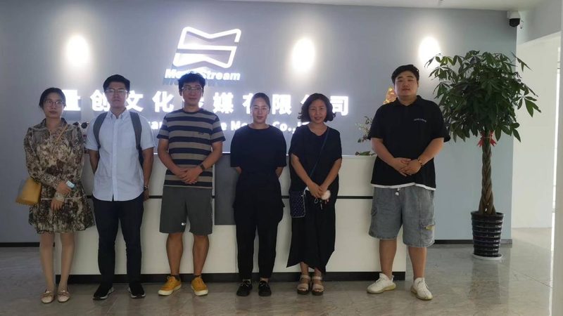 纪录片拍摄中的稳定器承重参数：如何选择合适的工具**